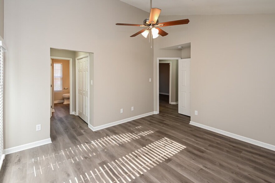 Building Photo - 6124 Sunbridge Ct
