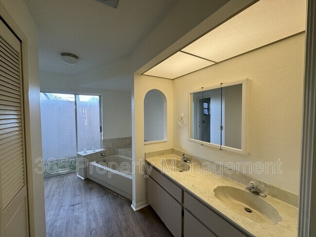 Building Photo - 21164 Burkhart Dr