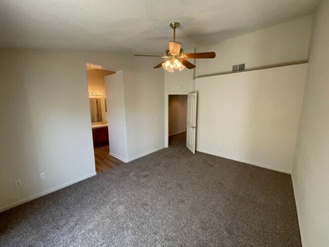 Building Photo - Rocklin four bedroom