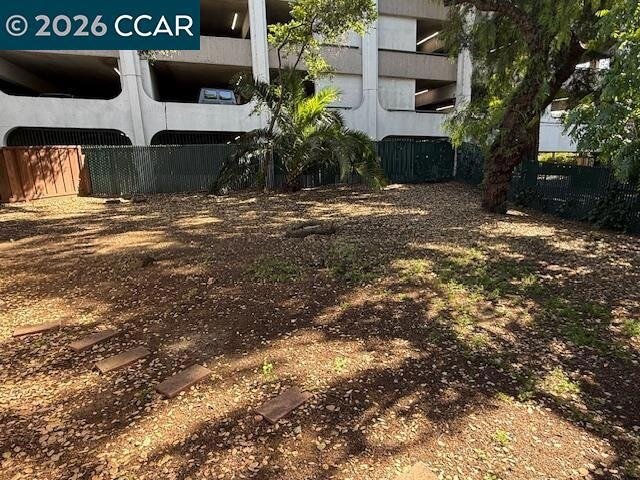 Building Photo - 1495 Carmel Dr