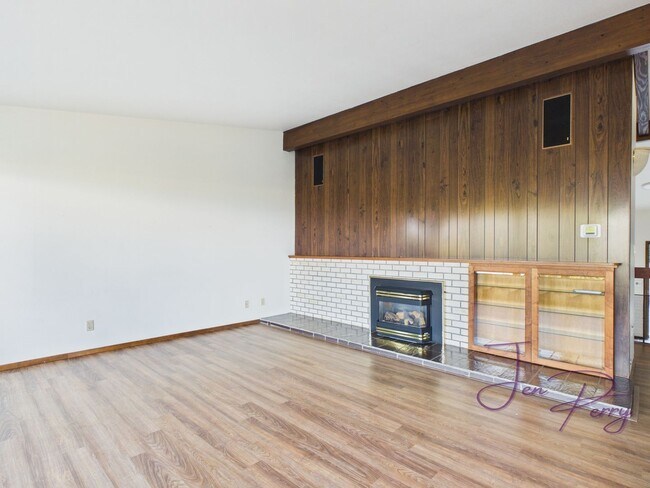 Building Photo - 3019 I Ave