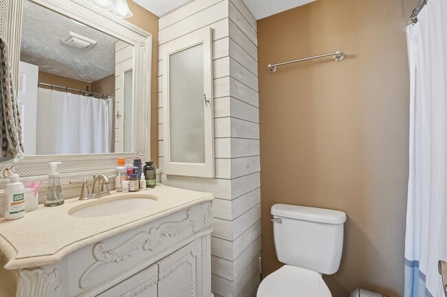 Building Photo - 330 Bluefish Dr