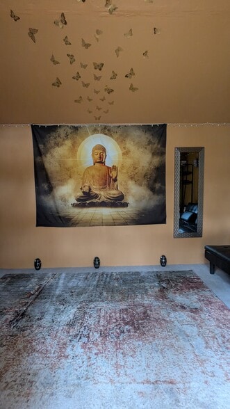 Yoga/Meditation/Workout Studio - 3182 Latona Dr SW