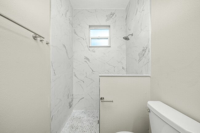 Building Photo - 3 Bedroom Home Located In The Sun N Lake Golf Community