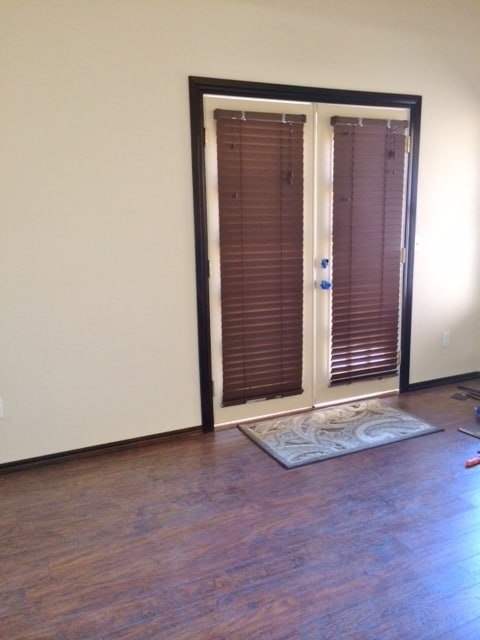 Building Photo - 2-Bed 1.5 Bath 2-Car West Moore Home avail...