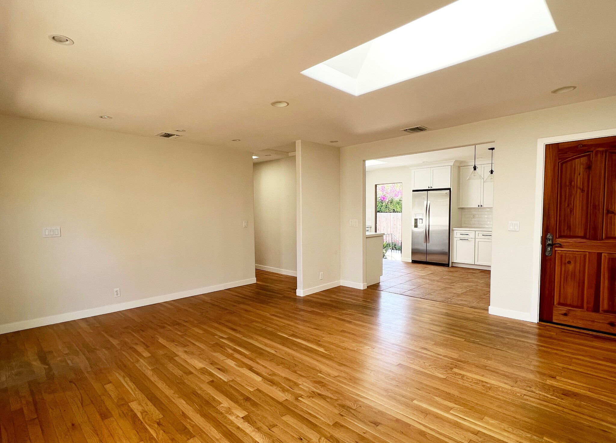 Building Photo - 144 San Rafael Ave