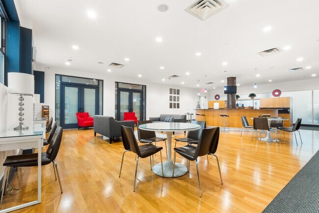 Building Photo - 4 Beacon Way