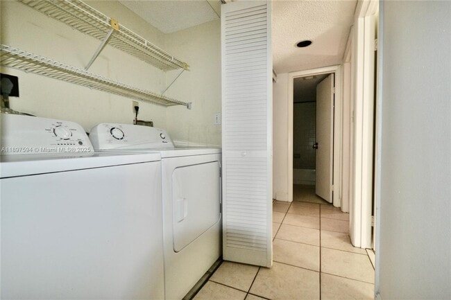 Building Photo - 13240 SW 88th Ln