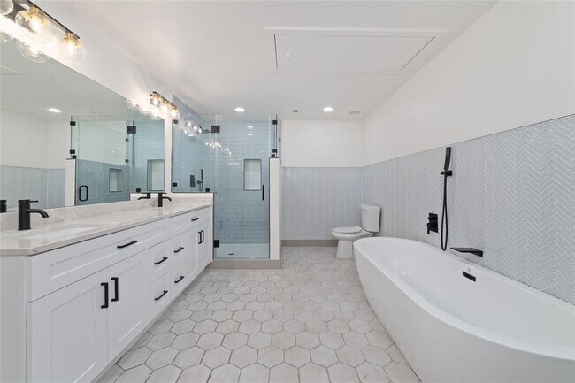 Building Photo - 11931 S Red Cedar Cir