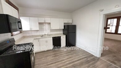 Building Photo - 709 Woodward Ave