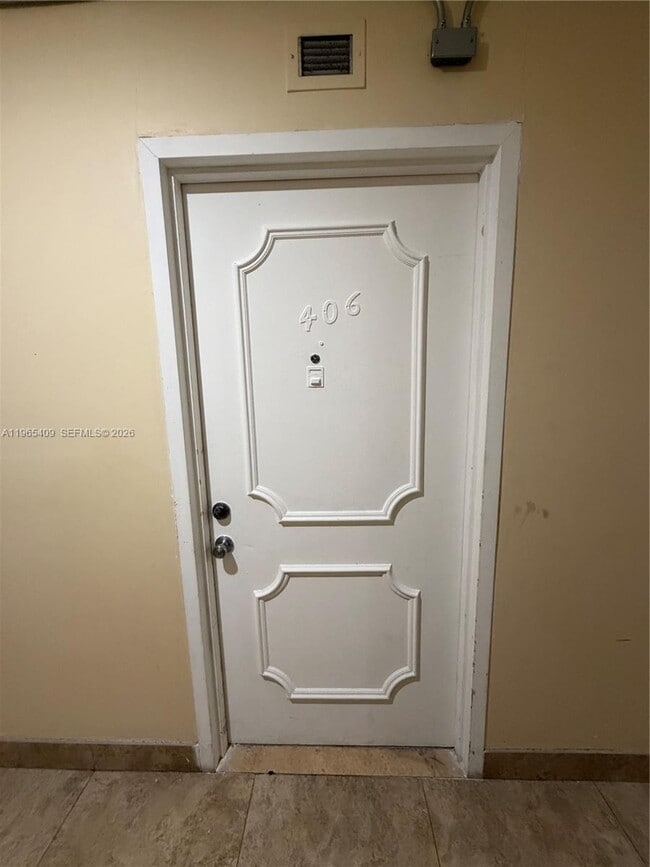 Building Photo - 1830 Dixieana St