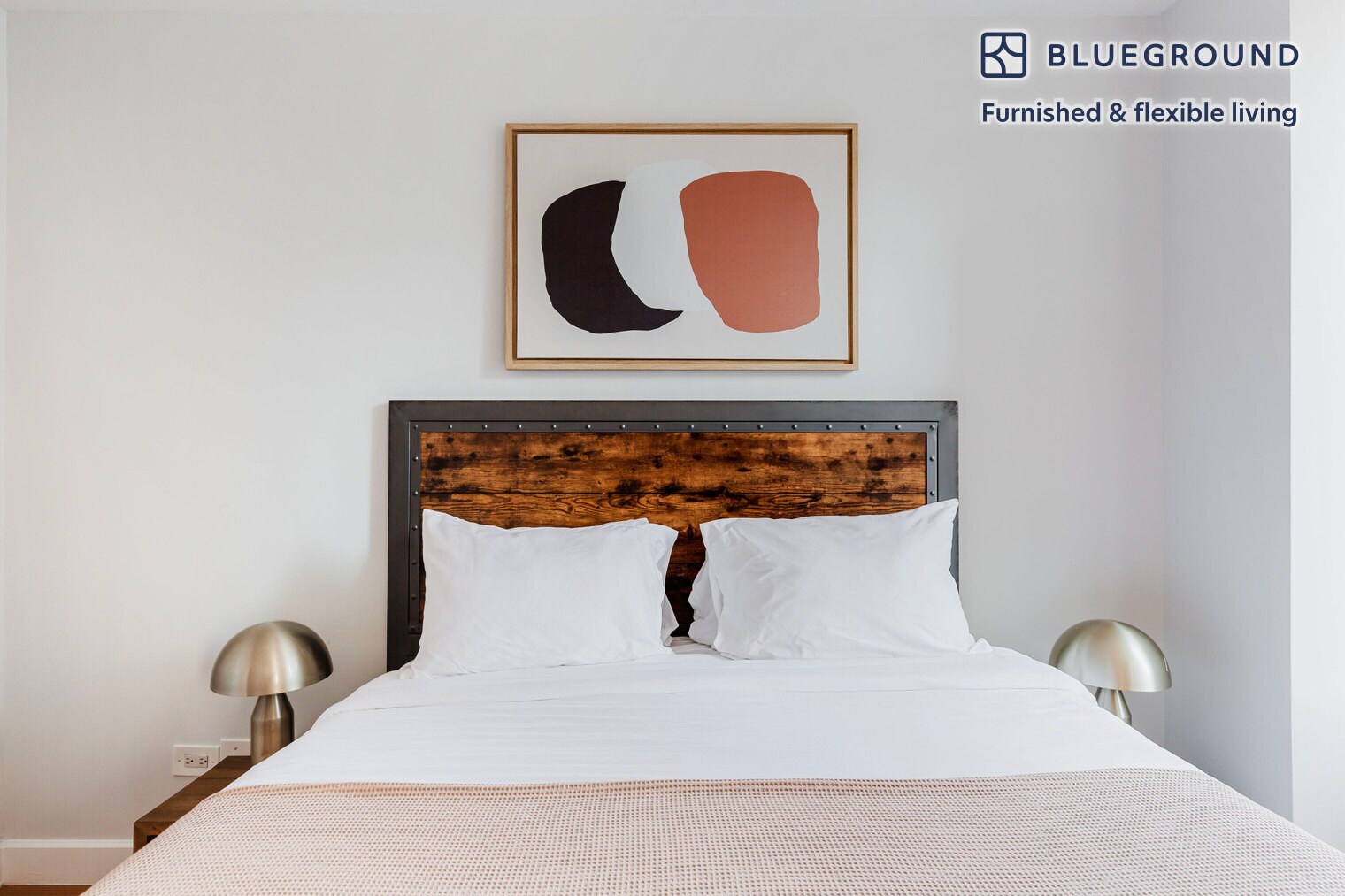 Building Photo - 235 W 48th St