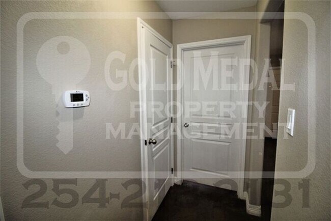 Building Photo - 1017 S 9th St