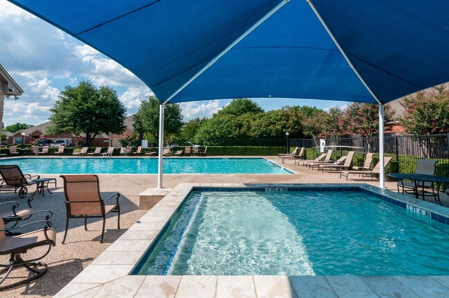 Building Photo - "Beautiful 3-Bedroom, 2-Bath Home with Ope...