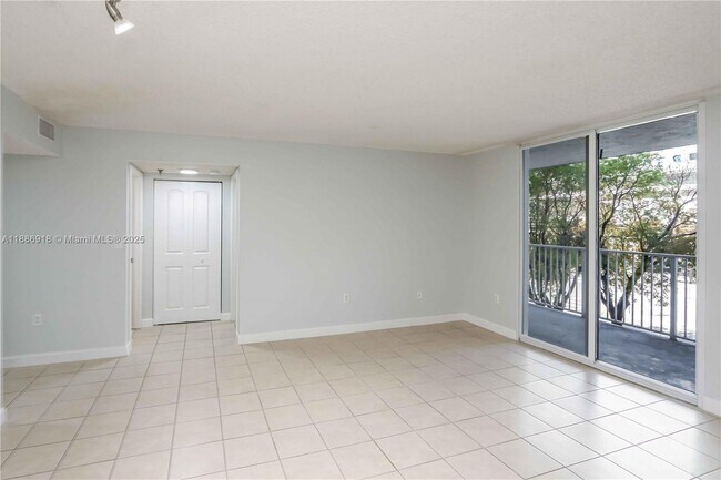 Building Photo - 850 N Miami Ave