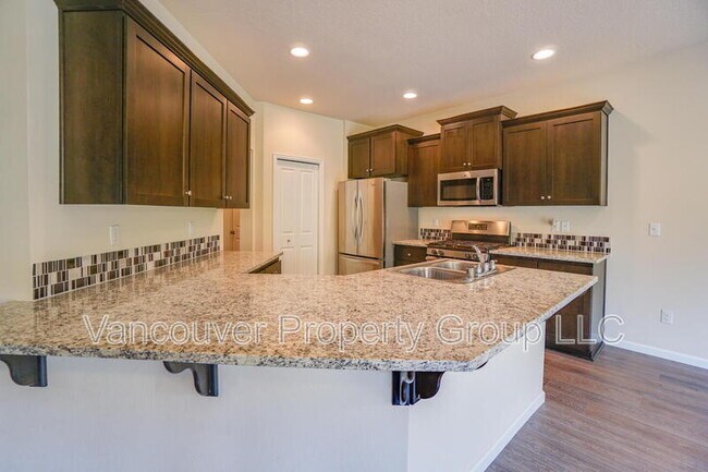 Building Photo - 2273 S Red Tail Loop