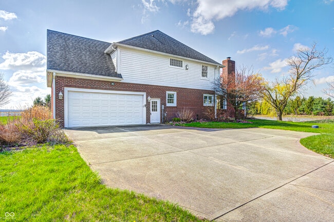 Building Photo - 2009 W 250 N