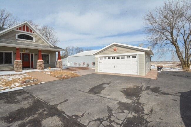 Building Photo - ALL UTILITIES PAID-NO LAWN CARE 4-Bedroom Home with Spacious Master Suite & Country Charm