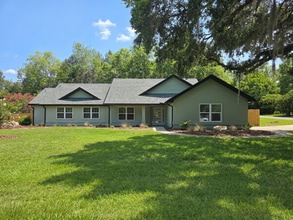 Building Photo - FOR RENT pool home, 3 bed 2 bath in The Quarries