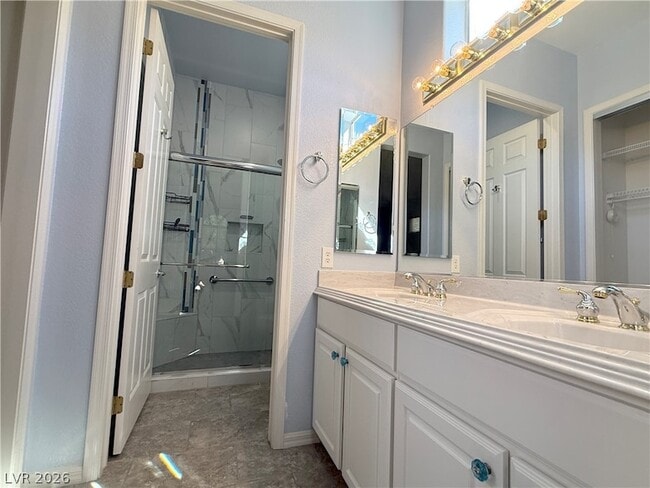 Building Photo - 2875 Scotts Valley Dr