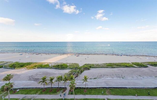 Building Photo - 5601 Collins Ave