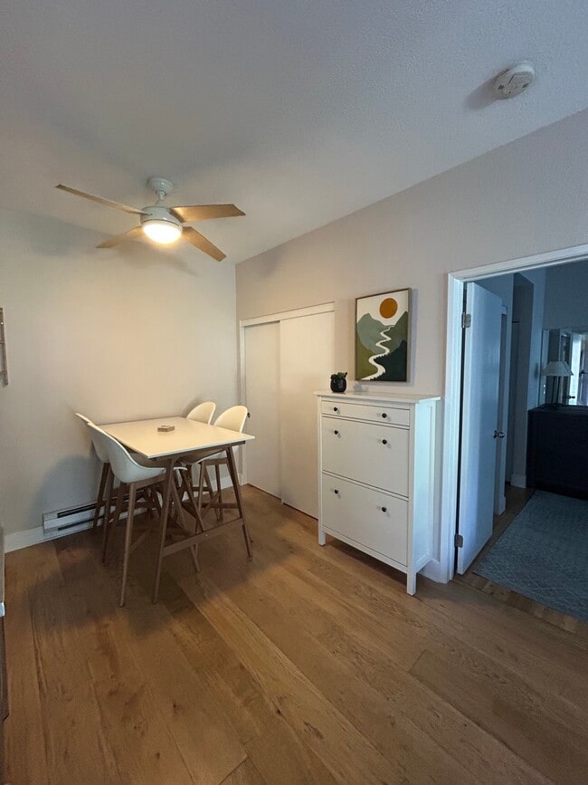 Building Photo - 57 Lakeshore Ct