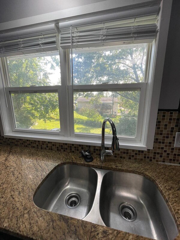 Building Photo - 4502 Waterloo Dr