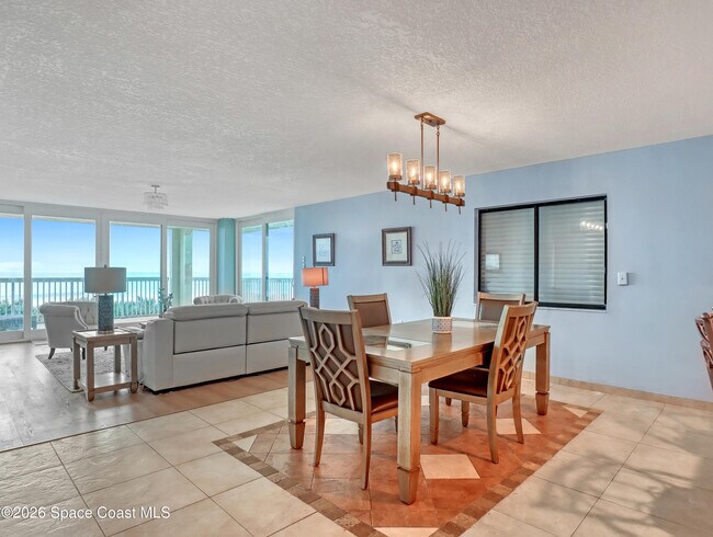 Building Photo - 401 Jimmy Buffett Mem Hwy