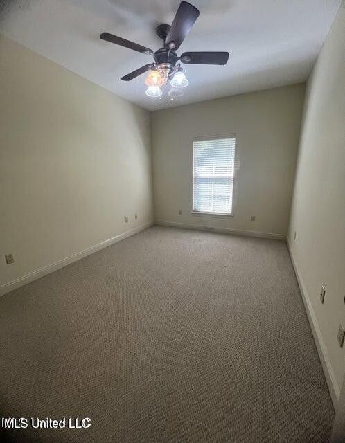 Building Photo - 910 Jefferson Dr