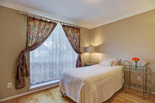 Building Photo - 7019 Lawler Ridge