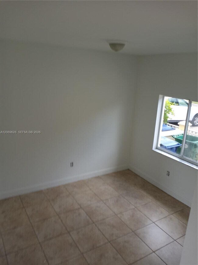 Building Photo - 18125 NW 74th Ct