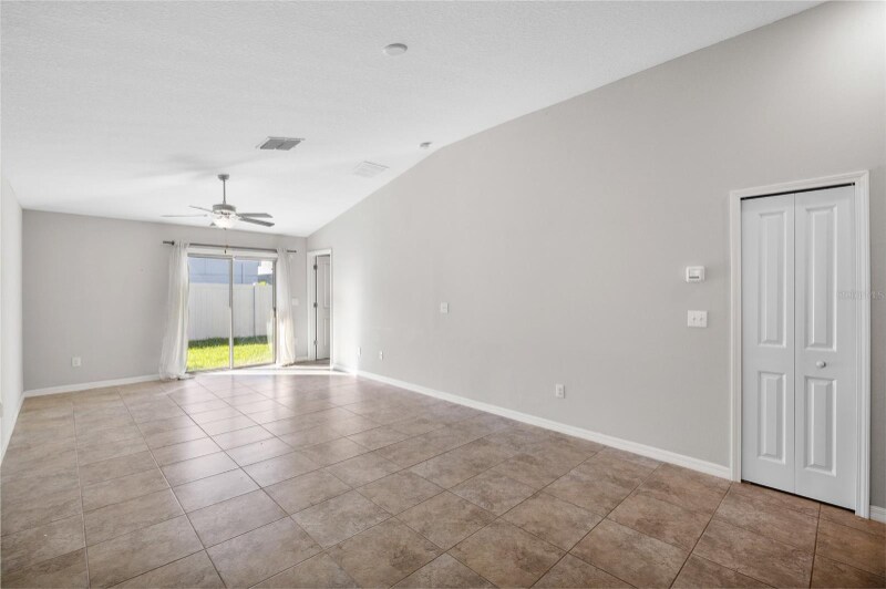 Building Photo - 10205 Cool Waterlily Ave