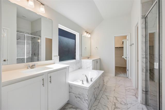 Building Photo - 1205 Indianola Trl