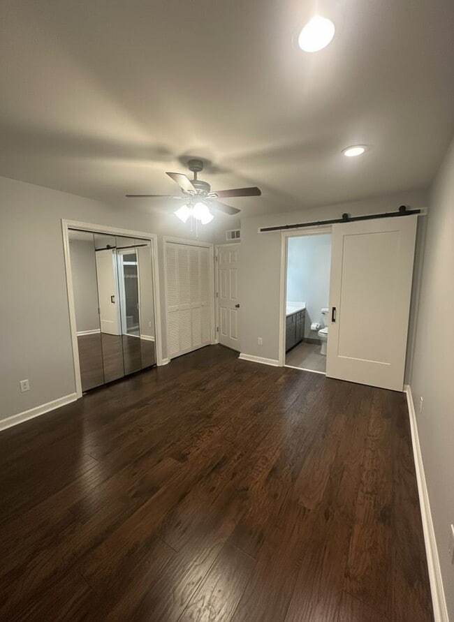 Building Photo - 207 Westfield Dr