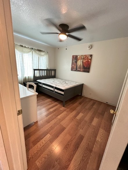 Building Photo - 1511 Seabrook Ln