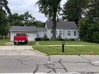 Building Photo - 31652 Five Mile Rd