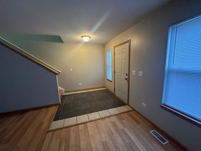 Building Photo - 655 Winston Dr