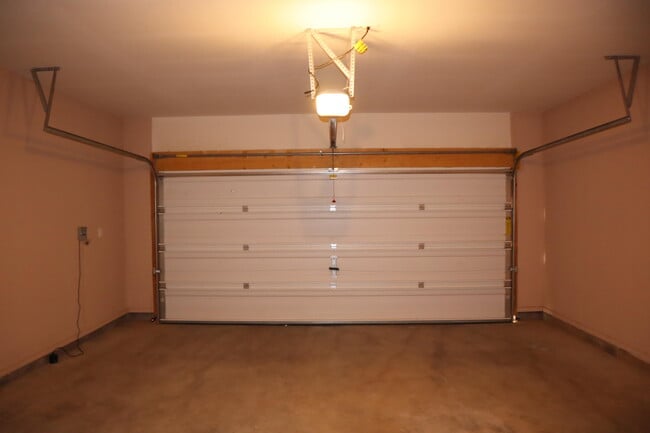 Building Photo - 5036 Copper Ranch Ave