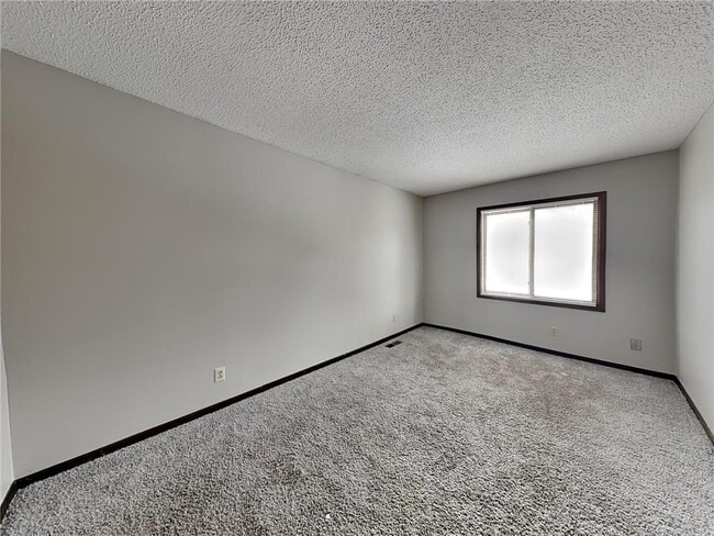 Building Photo - 3401 75th Ave N