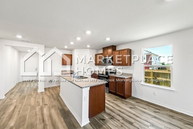 Building Photo - 400 Horizon Pointe