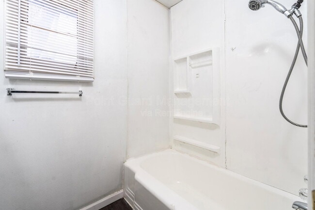 Building Photo - 1700 N Harvard Ave