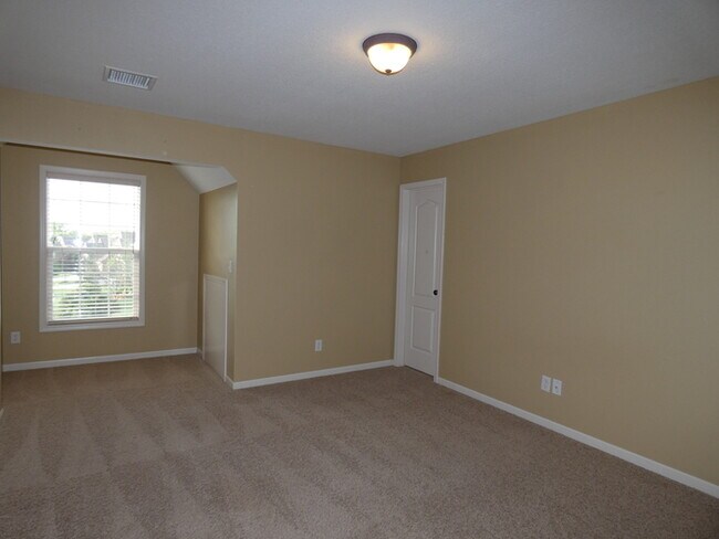 Building Photo - Beautifully Updated Home in Staley Area!