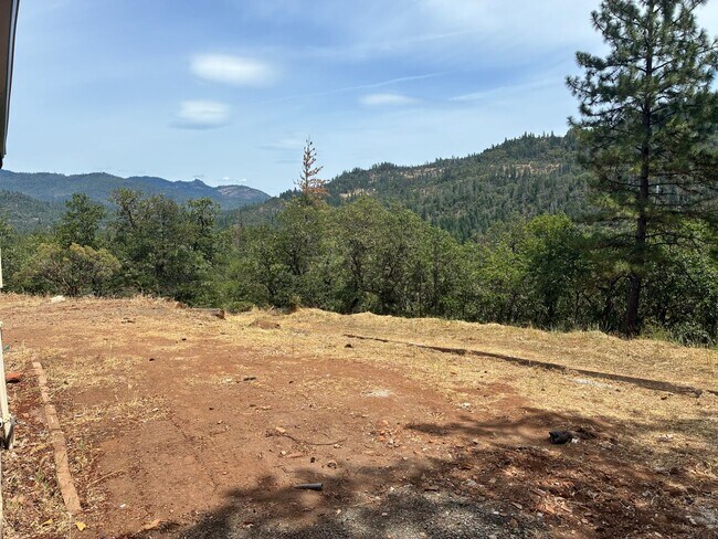 Building Photo - Fully Remodeled 5 Bedroom Home on 1 Acre with Shop, RV Parking & Stunning Views In Shady Cove