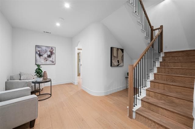 Building Photo - 1508 Holly Ave