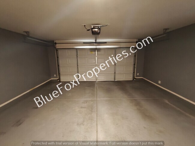Building Photo - 5974 S Tappen Dr
