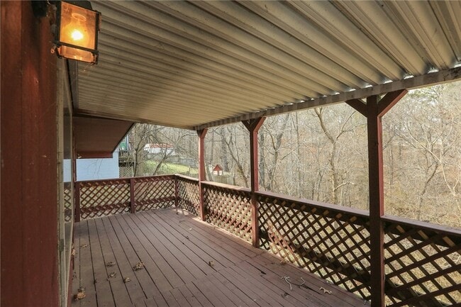 Building Photo - 39 Sheneman Dr