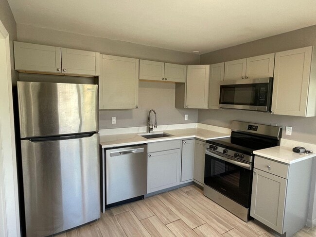 Primary Photo - 2243 McKinley St
