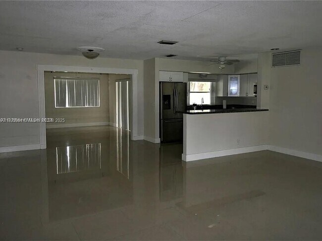 Building Photo - 4534 Van Buren St