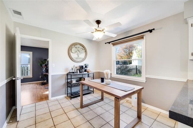 Building Photo - Schedule a Showing Today!!!