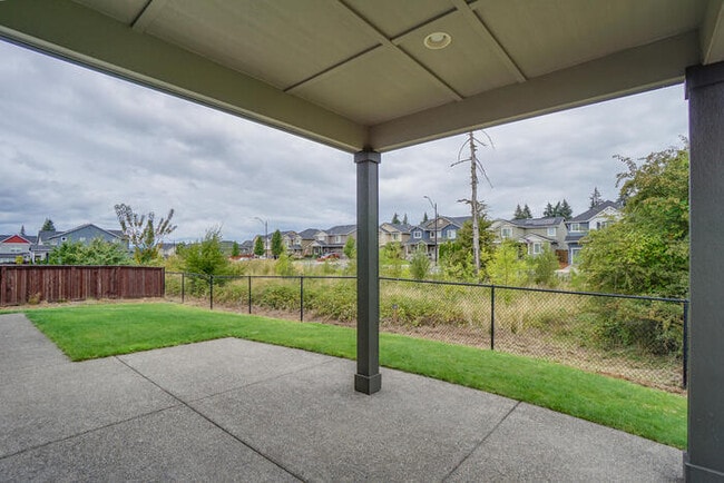 Building Photo - NEWER THREE BEDROOM IN CUL-DE-SAC